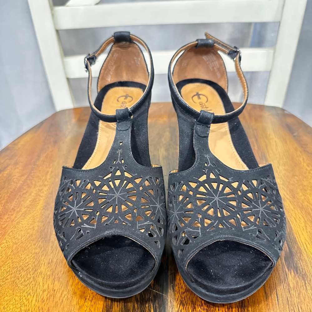 Earthies Casella Wedge Sandals Women 7.5 Black Leather Laser Cut Out Boho Chic